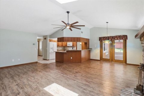 House in Homosassa, Florida 3 bedrooms, 191.19 sq.m. № 2234426 - photo 18