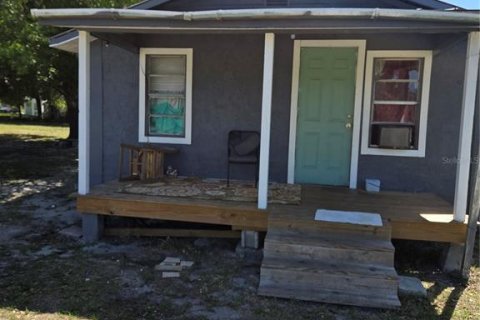 House in Wauchula, Florida 2 bedrooms, 61.32 sq.m. № 2129029