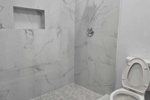 House in Fort Lauderdale, Florida 4 bedrooms, 147.9 sq.m. № 2377384 - photo 7