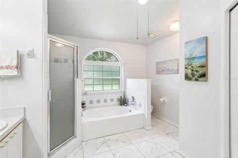 House in Wesley Chapel, Florida 3 bedrooms, 169.36 sq.m. № 1822574 - photo 18