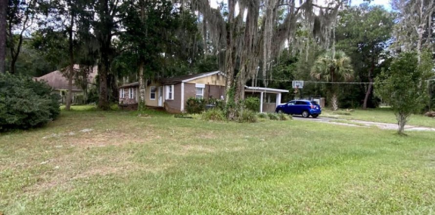 House in Jacksonville, Florida 4 bedrooms, 159.79 sq.m. № 773191