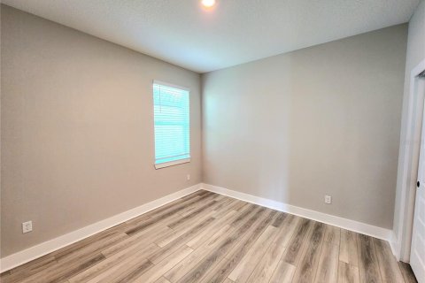 Villa ou maison à louer à Bradenton, Floride: 4 chambres, 176.51 m2 № 1838595 - photo 12