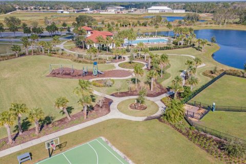 Villa ou maison à louer à Bradenton, Floride: 4 chambres, 176.51 m2 № 1838595 - photo 3