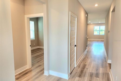 Villa ou maison à louer à Bradenton, Floride: 4 chambres, 176.51 m2 № 1838595 - photo 7