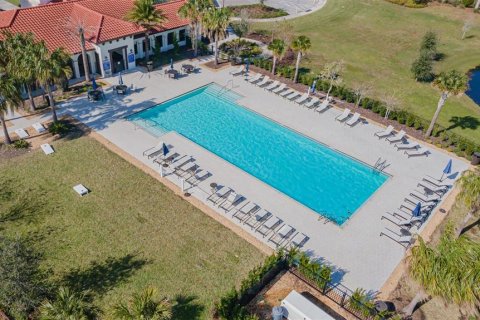 Villa ou maison à louer à Bradenton, Floride: 4 chambres, 176.51 m2 № 1838595 - photo 2