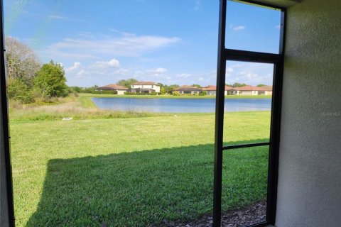 Villa ou maison à louer à Bradenton, Floride: 4 chambres, 176.51 m2 № 1838595 - photo 6