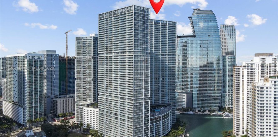 Кондоминиум с 1 спальней в Майами, Флорида № 2002568