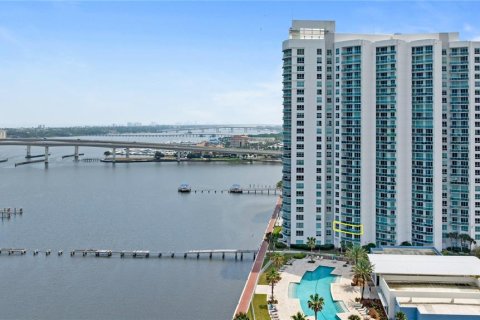 Condominio en venta en Daytona Beach, Florida, 2 dormitorios, 156.91 m2 № 1620797 - foto 2