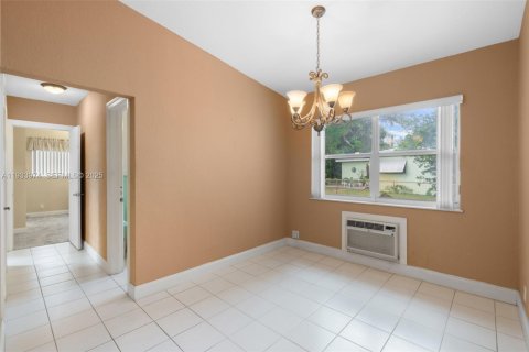 Casa en venta en Plantation, Florida, 3 dormitorios, 124.12 m2 № 1994915 - foto 12