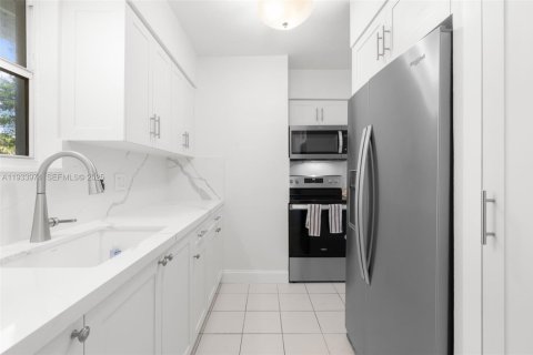 Casa en venta en Plantation, Florida, 3 dormitorios, 124.12 m2 № 1994915 - foto 16