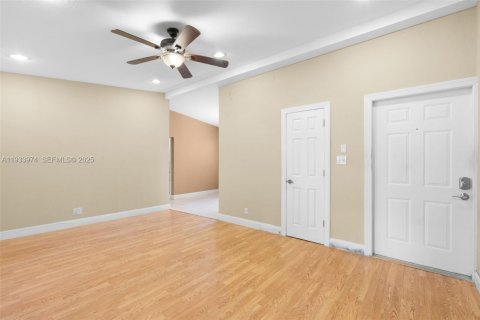 Casa en venta en Plantation, Florida, 3 dormitorios, 124.12 m2 № 1994915 - foto 8