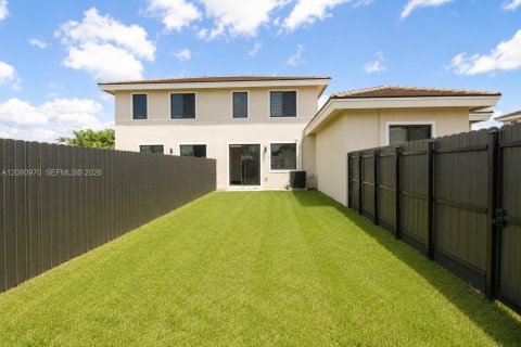 Villa ou maison à louer à Miami, Floride: 3 chambres, 133.41 m2 № 2343581 - photo 8