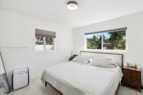 House in Cutler Bay, Florida 4 bedrooms, 149.76 sq.m. № 1954457 - photo 20