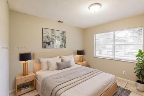 Villa ou maison à louer à North Lauderdale, Floride: 2 chambres, 78.97 m2 № 2168592 - photo 11