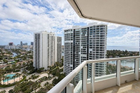 Condo in Aventura, Florida, 3 bedrooms № 2076381 - photo 27