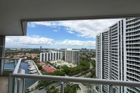 Condo in Aventura, Florida, 3 bedrooms № 2076381 - photo 2