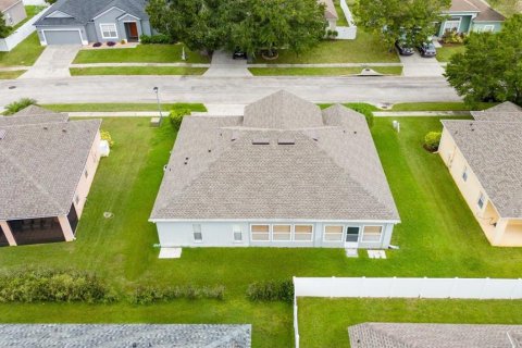 Villa ou maison à louer à Kissimmee, Floride: 3 chambres, 168.43 m2 № 2229741 - photo 13
