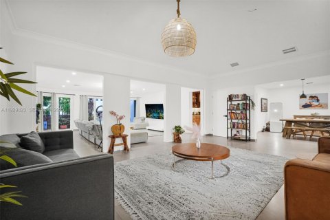 Villa ou maison à Hollywood, Floride 4 chambres, 234.95 m2 № 2034265