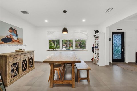 Купить виллу или дом в Холливуд, Флорида 4 спальни, 234.95м2, № 2034265 - фото 27