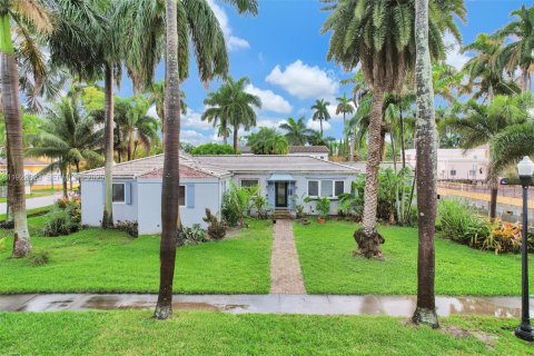 Купить виллу или дом в Холливуд, Флорида 4 спальни, 234.95м2, № 2034265 - фото 2