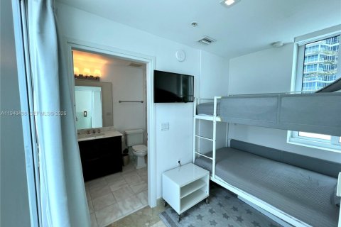 Touwnhouse à louer à Miami Beach, Floride: 4 chambres, 229.47 m2 № 2010872 - photo 16