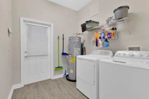 Touwnhouse à vendre à Orlando, Floride: 4 chambres, 184.04 m2 № 2099330 - photo 20