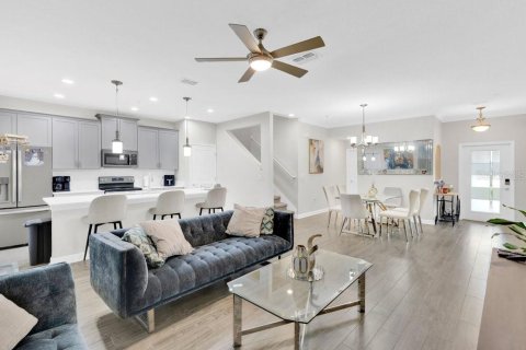 Touwnhouse à vendre à Orlando, Floride: 4 chambres, 184.04 m2 № 2099330 - photo 5