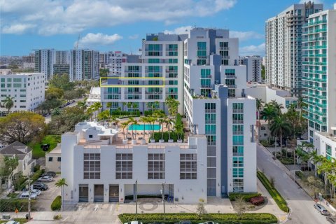 Condominio en venta en Miami, Florida, 2 dormitorios, 126.35 m2 № 1977115 - foto 9
