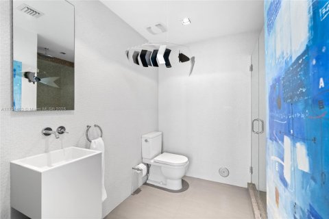 Condominio en venta en Miami, Florida, 2 dormitorios, 126.35 m2 № 1977115 - foto 5