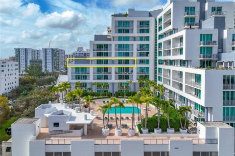 Condominio en venta en Miami, Florida, 2 dormitorios, 126.35 m2 № 1977115 - foto 7
