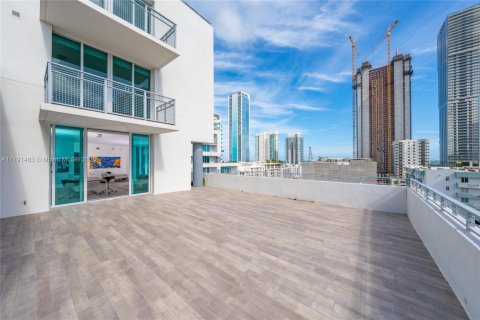 Condominio en venta en Miami, Florida, 2 dormitorios, 126.35 m2 № 1977115 - foto 12