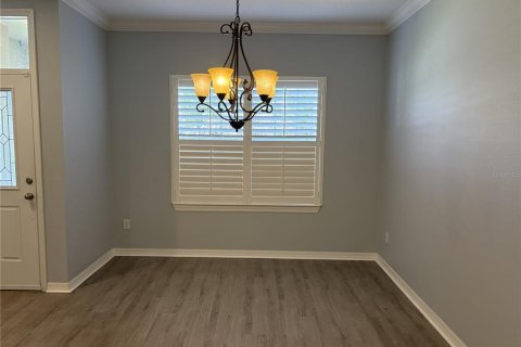 House in Winter Haven, Florida 4 bedrooms, 256.69 sq.m. № 2227965 - photo 4