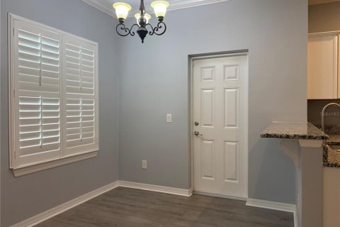 House in Winter Haven, Florida 4 bedrooms, 256.69 sq.m. № 2227965 - photo 12