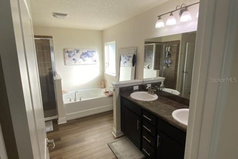 House in Ocala, Florida 3 bedrooms, 182.74 sq.m. № 2222427 - photo 4