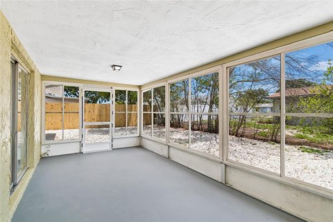 Villa ou maison à vendre à Port Richey, Floride: 2 chambres, 133.78 m2 № 2195761 - photo 8