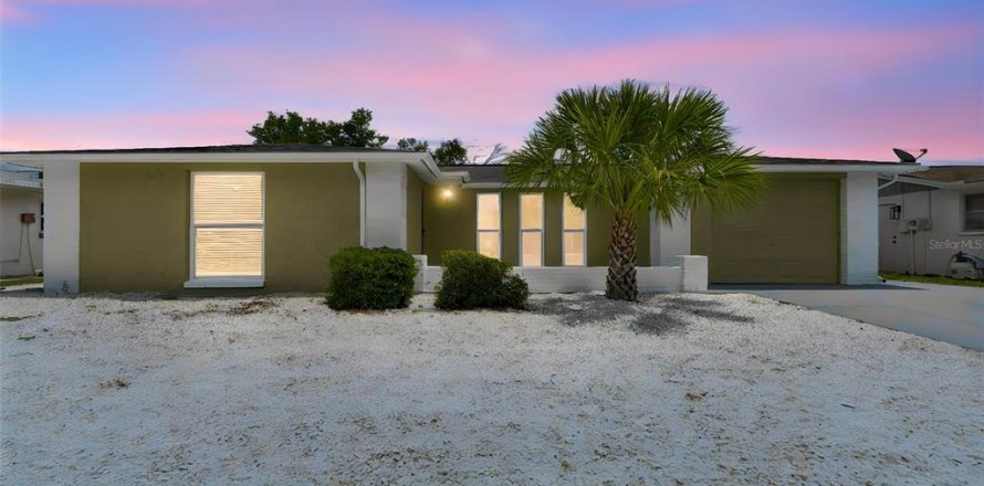 Villa ou maison à Port Richey, Floride 2 chambres, 133.78 m2 № 2195761