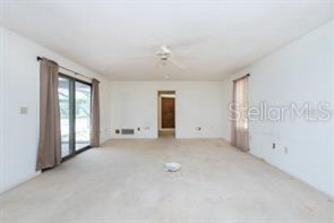 House in Clearwater, Florida 4 bedrooms, 334.17 sq.m. № 1369820 - photo 8