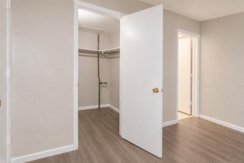 Condo in Oakland Park, Florida, 1 bedroom  № 2251172 - photo 11