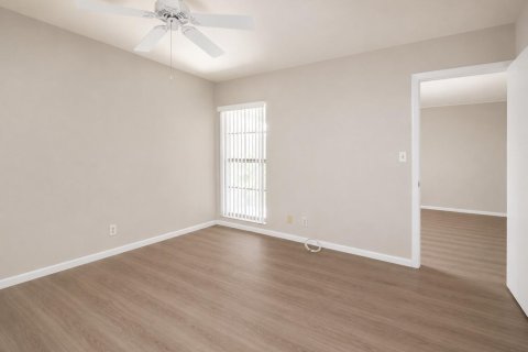 Condo in Oakland Park, Florida, 1 bedroom  № 2251172 - photo 8
