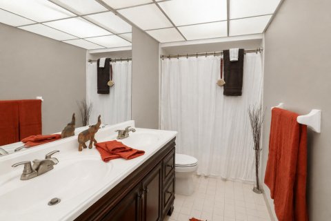 Condo in Oakland Park, Florida, 1 bedroom  № 2251172 - photo 12