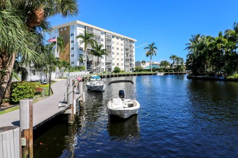 Condo in Oakland Park, Florida, 1 bedroom  № 2251172 - photo 21