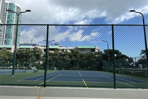 Купить кондоминиум в Майами, Флорида 2 спальни, 135.64м2, № 2033532 - фото 25