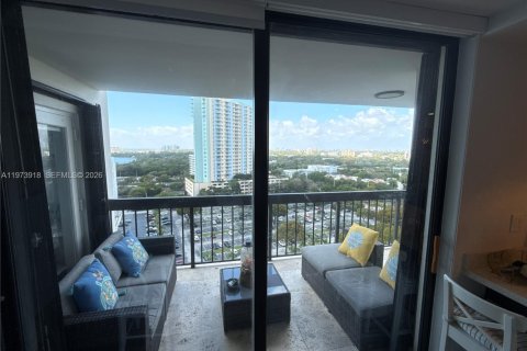 Купить кондоминиум в Майами, Флорида 2 спальни, 135.64м2, № 2033532 - фото 11