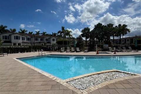 House in Homestead, Florida 3 bedrooms, 123.19 sq.m. № 1931759 - photo 27