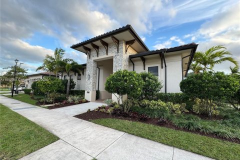 House in Homestead, Florida 3 bedrooms, 123.19 sq.m. № 1931759 - photo 24