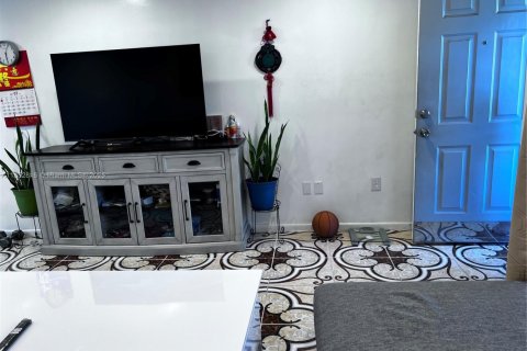 Townhouse in Miami Gardens, Florida 3 bedrooms, 138.52 sq.m. № 1880291 - photo 13