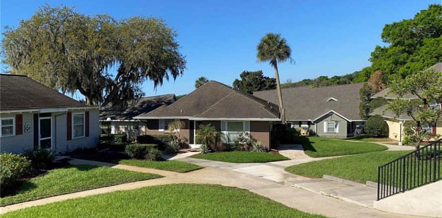 Villa ou maison à Apopka, Floride 2 chambres, 91.04 m2 № 1833073