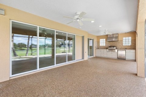 House in The Villages, Florida 3 bedrooms, 203.55 sq.m. № 1902675 - photo 29