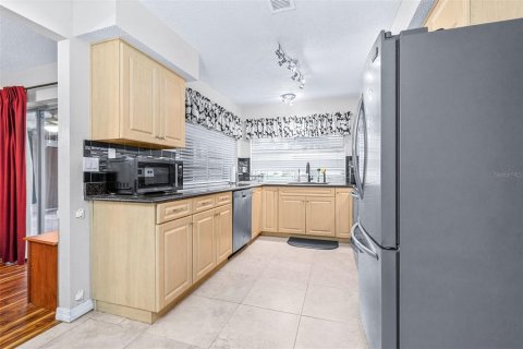 Купить виллу или дом в Спринг-Хилл, Флорида 3 комнаты, 137.4м2, № 2142972 - фото 12
