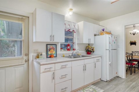 House in Bradenton, Florida 2 bedrooms, 101.91 sq.m. № 1720641 - photo 14